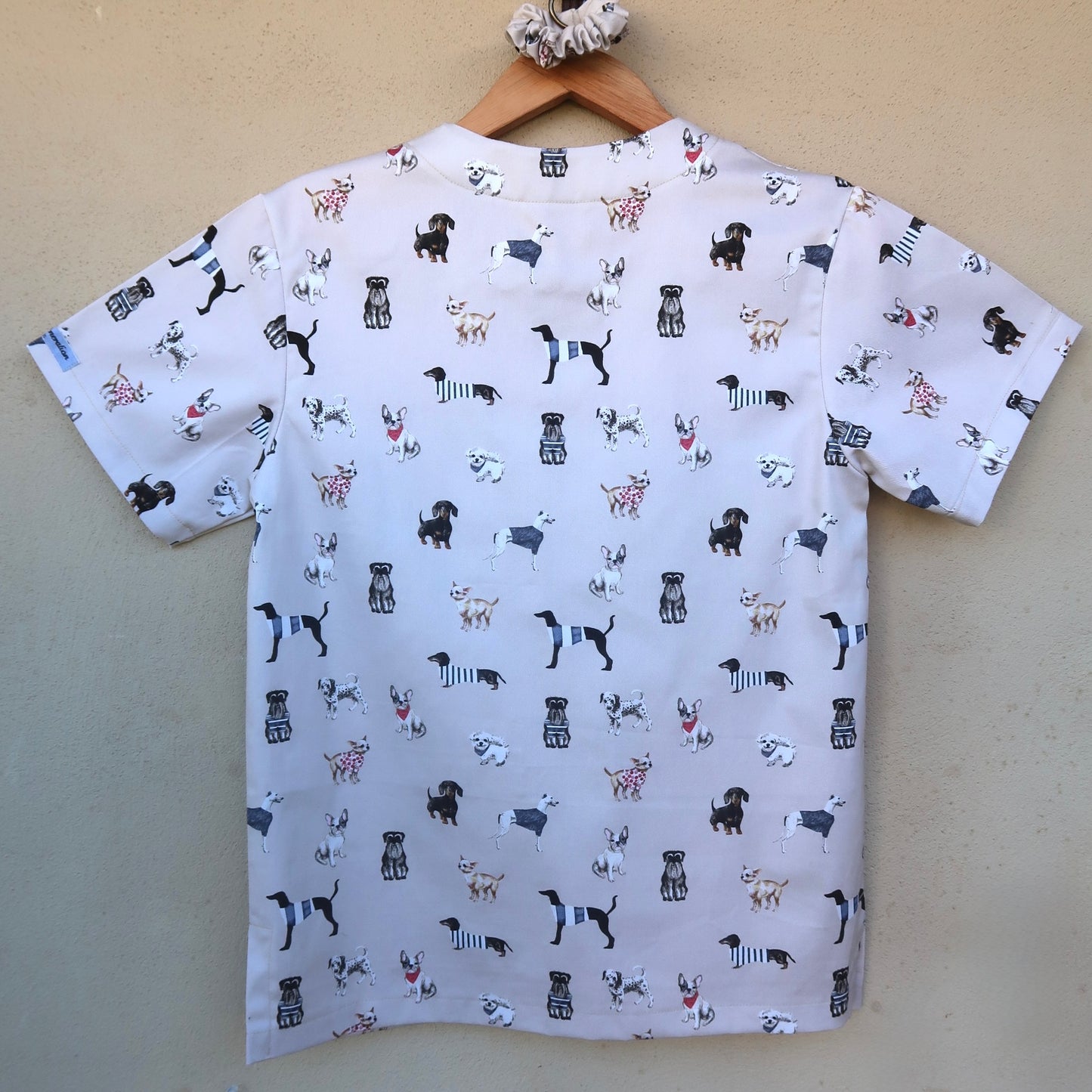 Doggie Scrub Top ๐๐พ