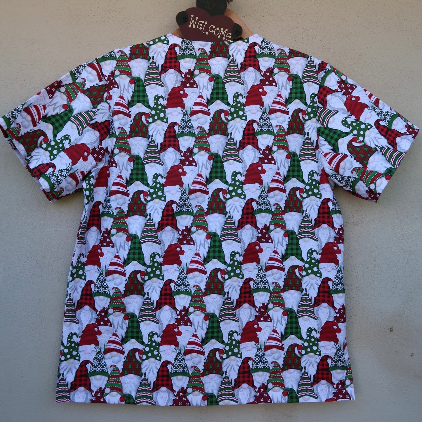 Gnome Hats Scrub Top ππ
π½ (M & S only)