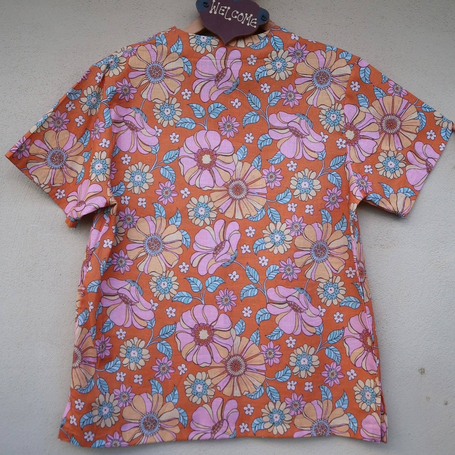 Retro floral scrub top 🌸🧡