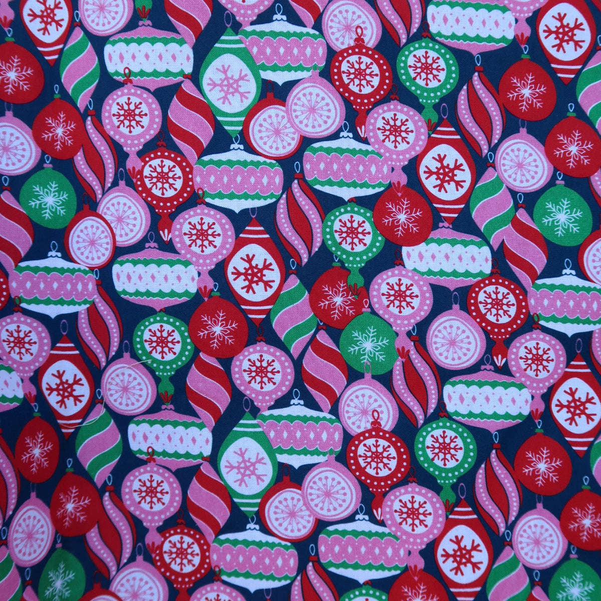Christmas Baubles Scrub Top 🎄