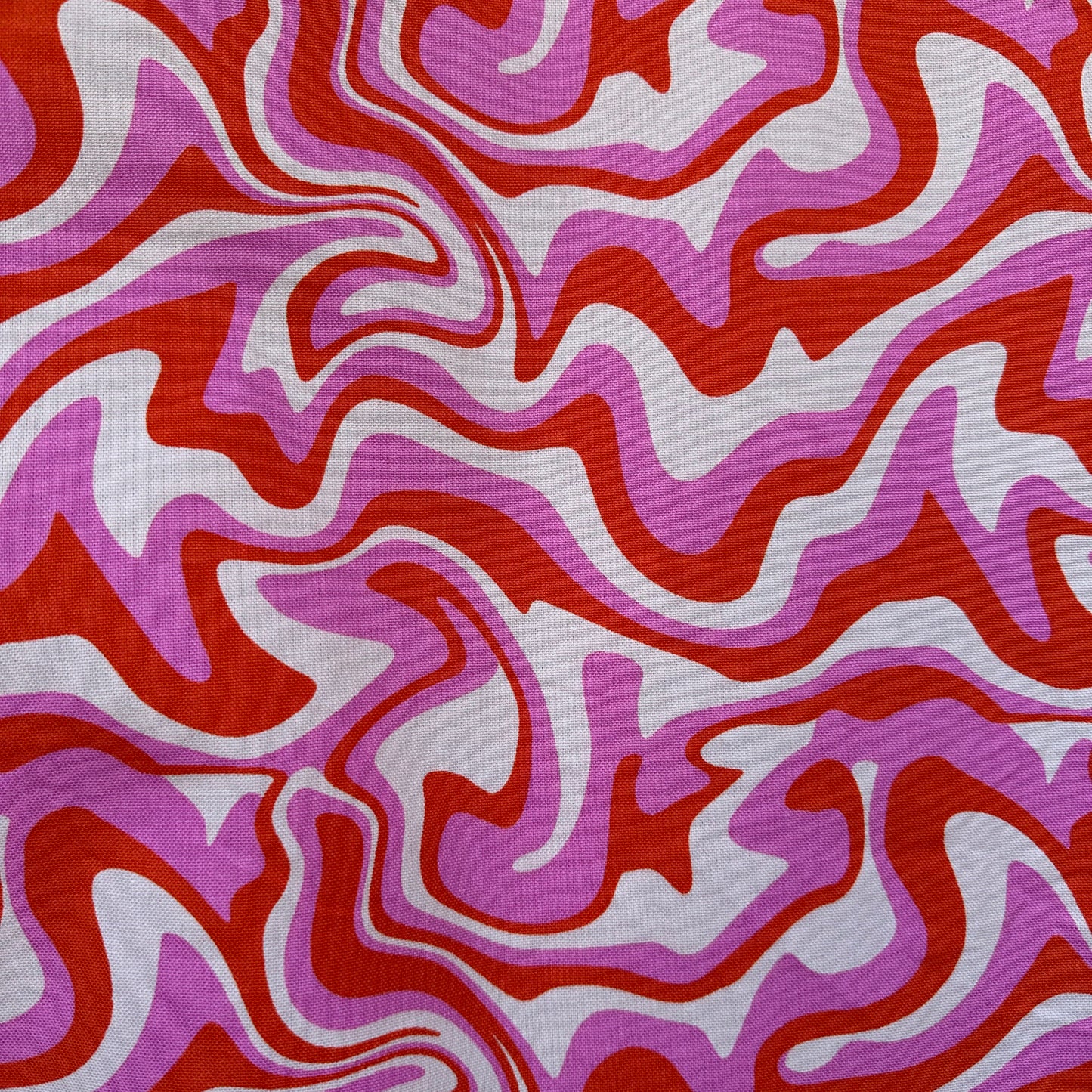 60s Swirl Scrub Top 🧡🩷 (XS & XL only)