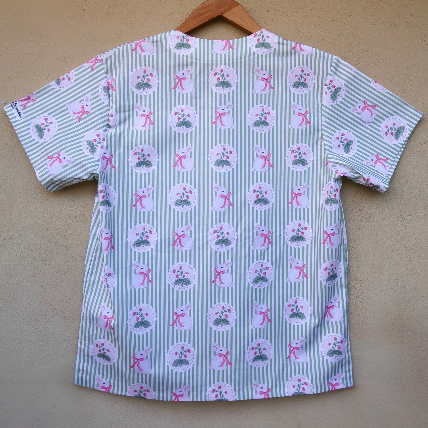 Sweet Bunny Scrub Top 🐇🎀