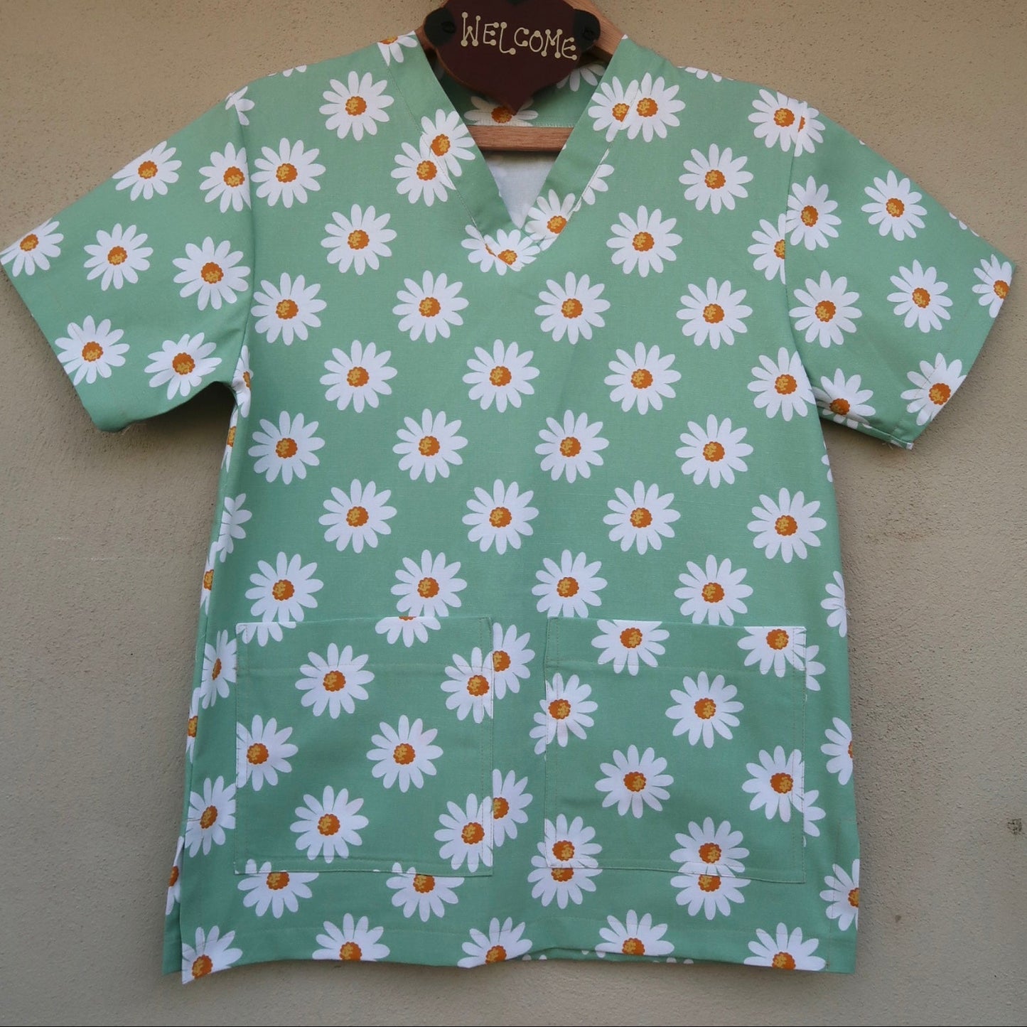 Mint Daisy Scrub Top 🌼