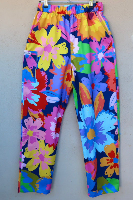 Painted Flower Scrub Pant 🩷🌼