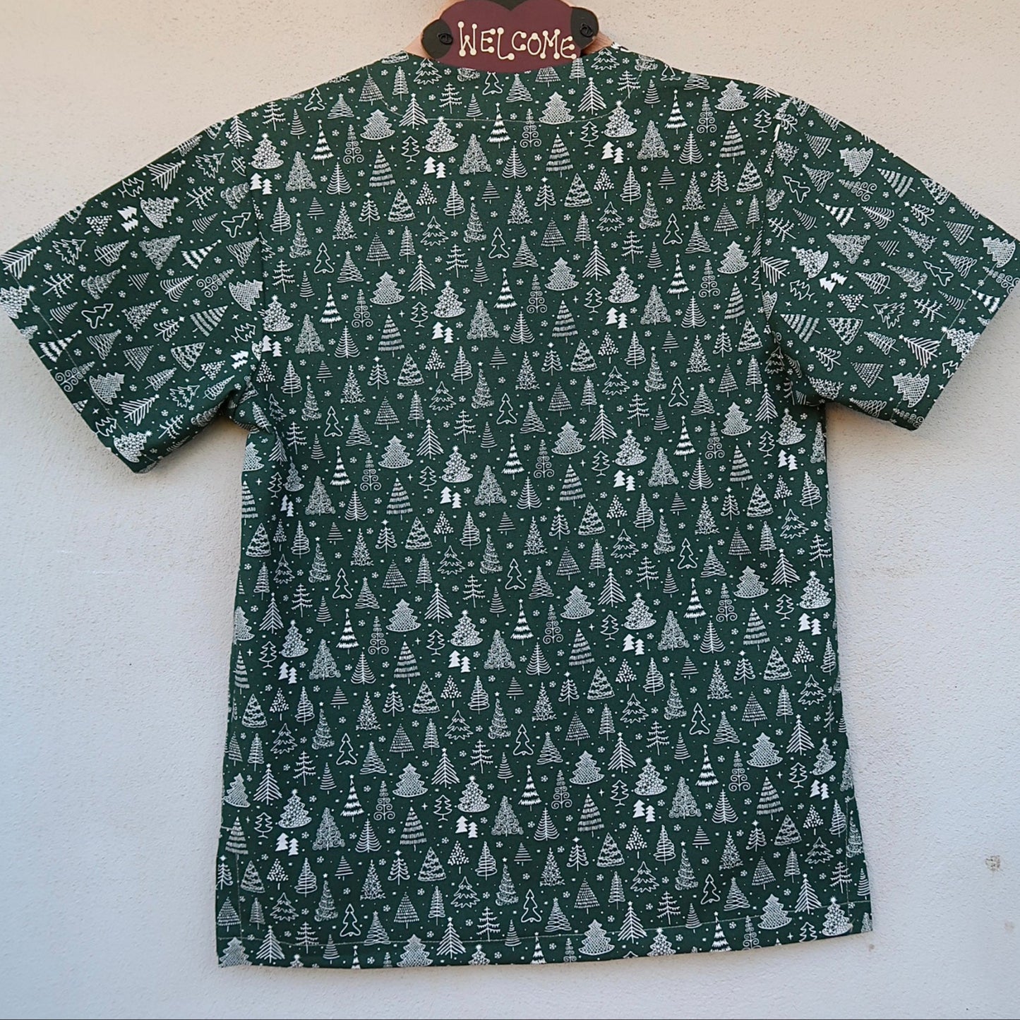 Green Christmas Tree Scrub top 🎄 (XS only)