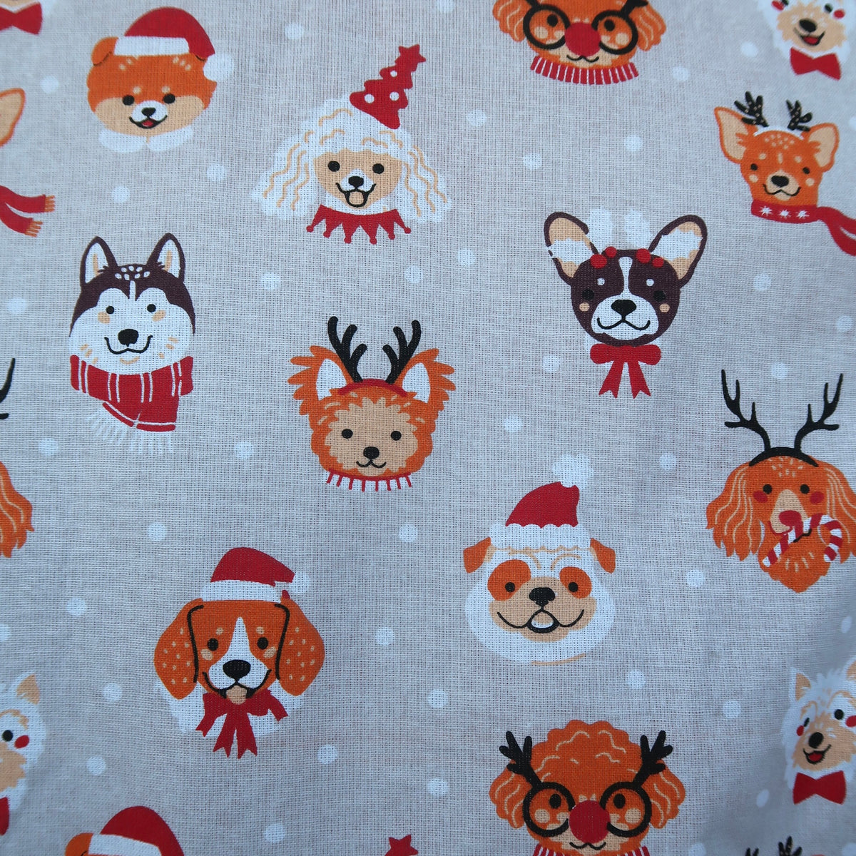 Festive Doggo's Scrub Top 🎄
