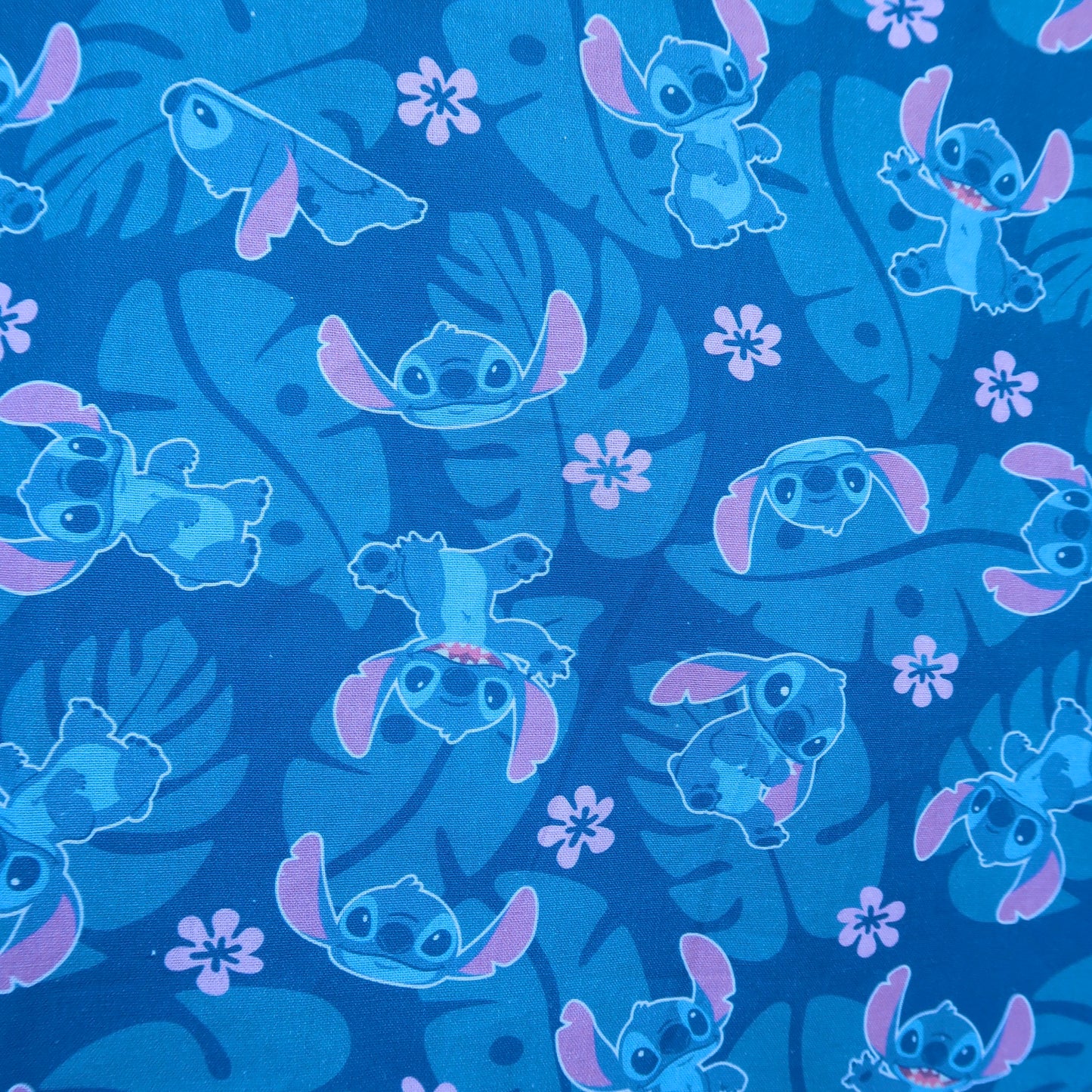 Stitch Scrub Top 🩷💙