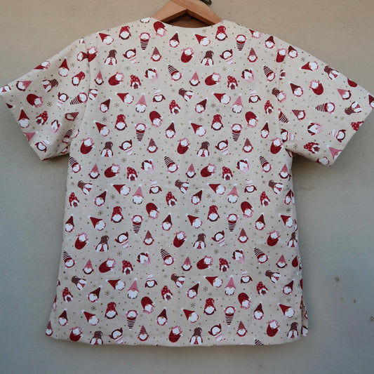 Christmas Gnomes Scrub Top🎄 (XS only)