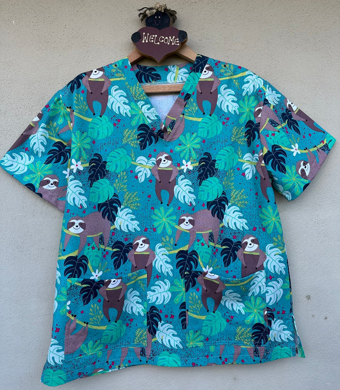 Sloths Scrub Top 🦥 (XS only)