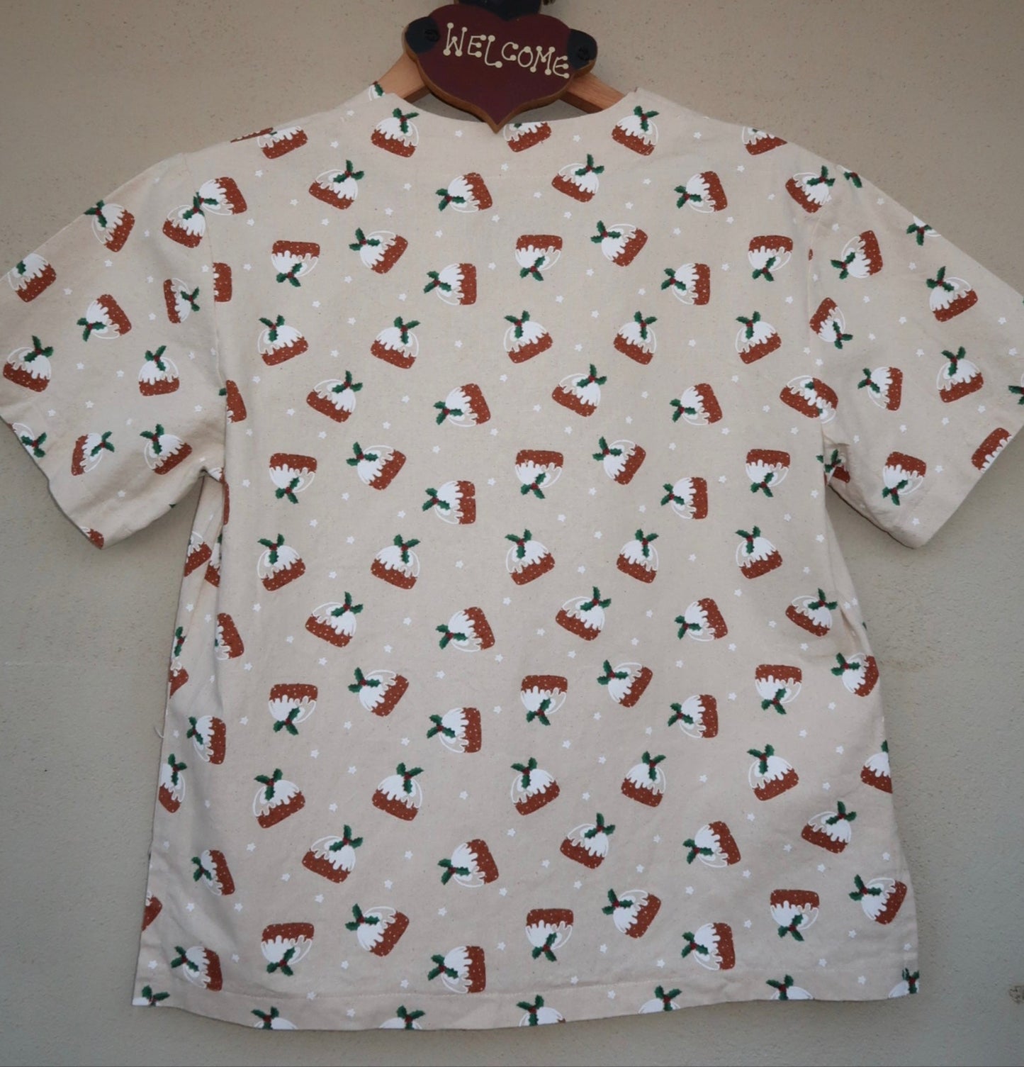 Christmas Pudding Scrub Top 🎄 (XL only)