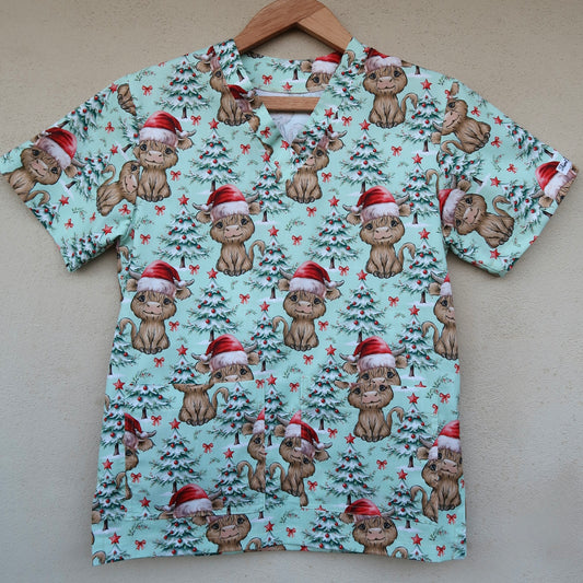 Christmas Highland Scrub Top 🎄