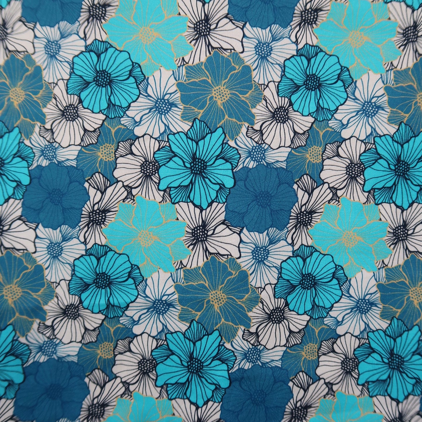 70s Wallpaper Scrub Top 🩵💙
