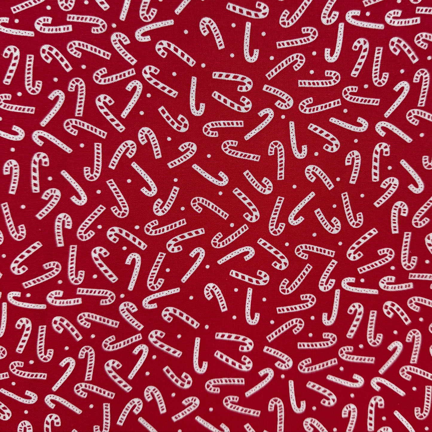 Red Candy Canes Christmas Scrub Top (L only) 🎅🏽🎄