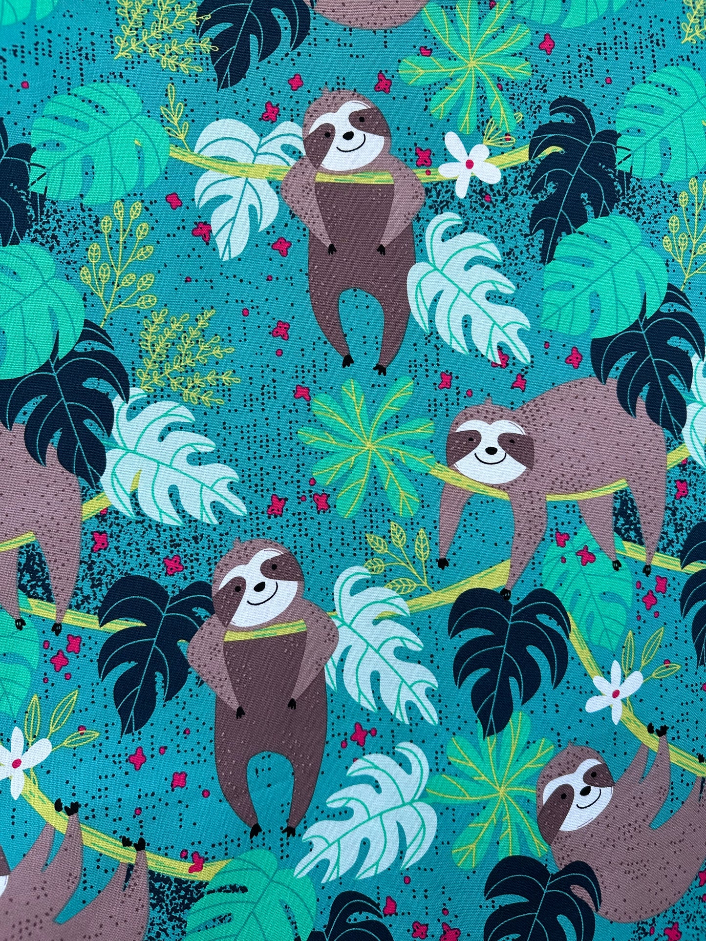 Sloths Scrub Top 🦥 (XS only)