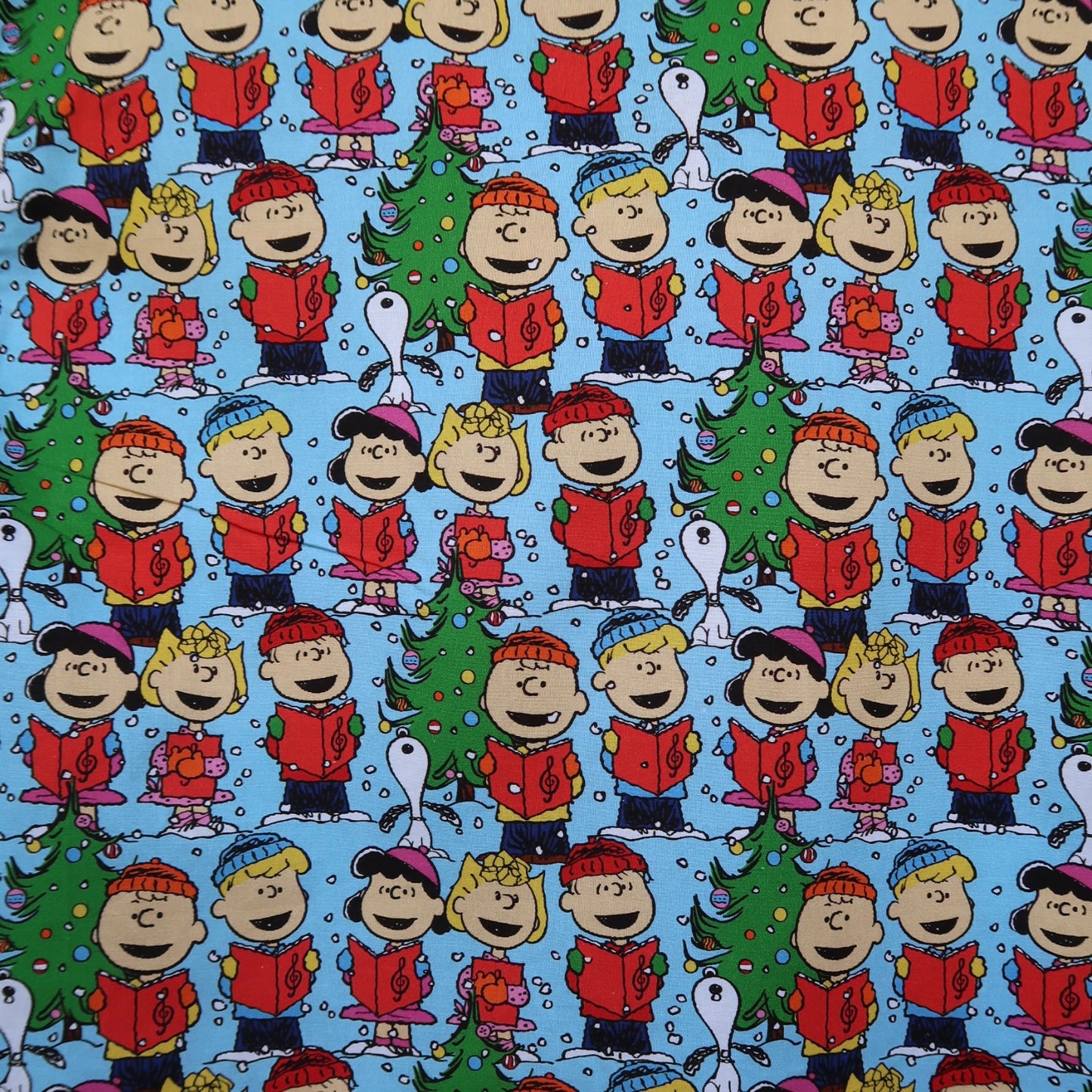 Peanuts and Snoopy Christmas Scrub Top🎄