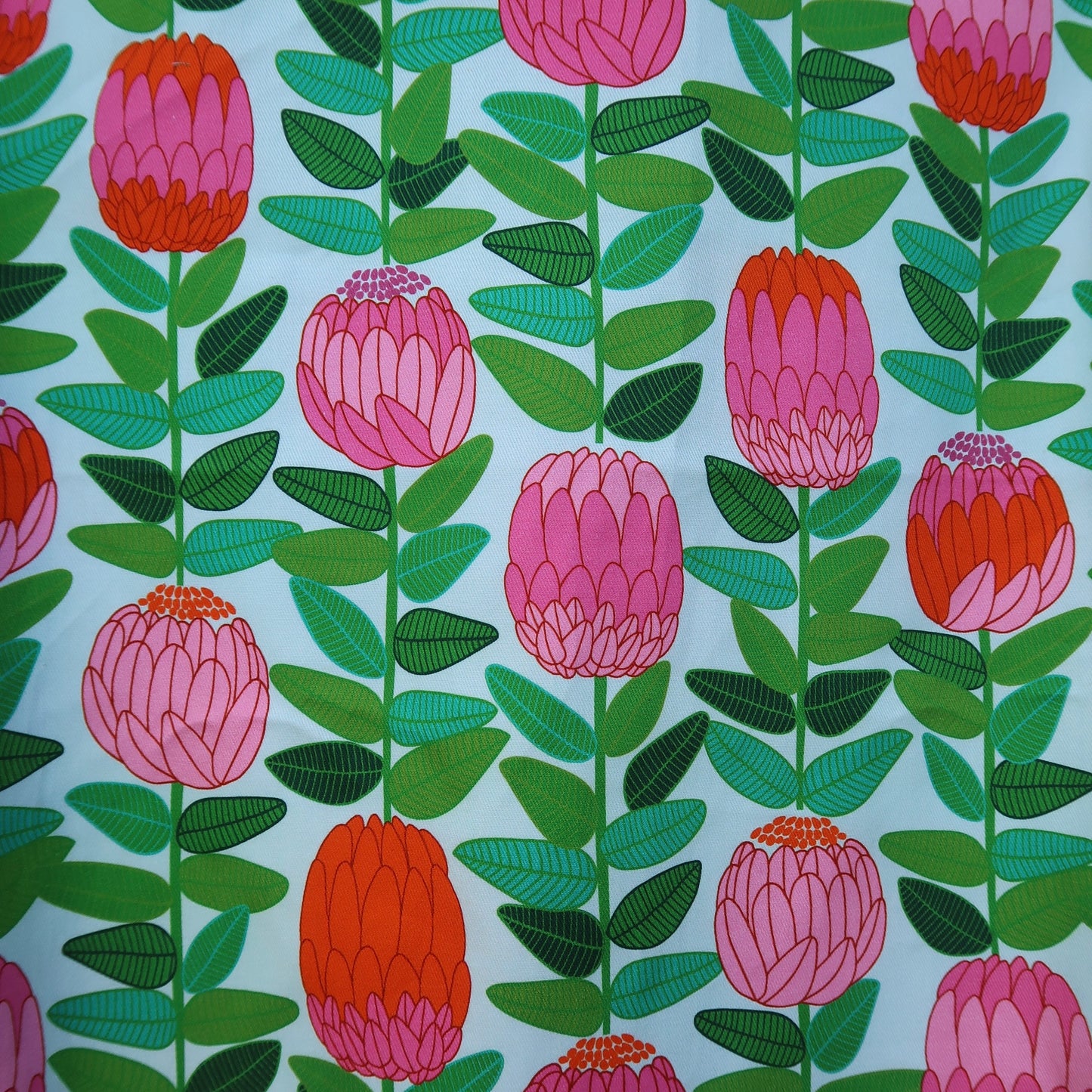 Protea Scrub Top 🌿
